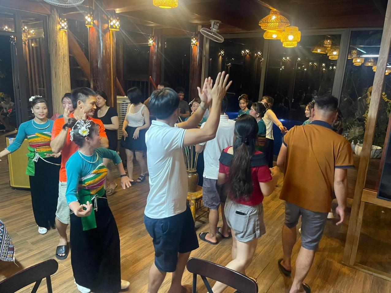 Pu Luong Sala Homestay Huong Ba Thuoc ภายนอก รูปภาพ
