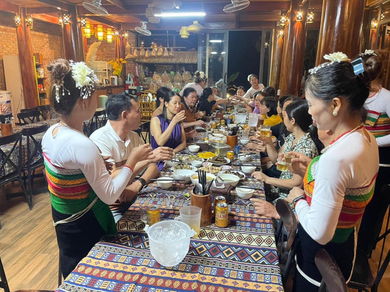 Pu Luong Sala Homestay Huong Ba Thuoc ภายนอก รูปภาพ