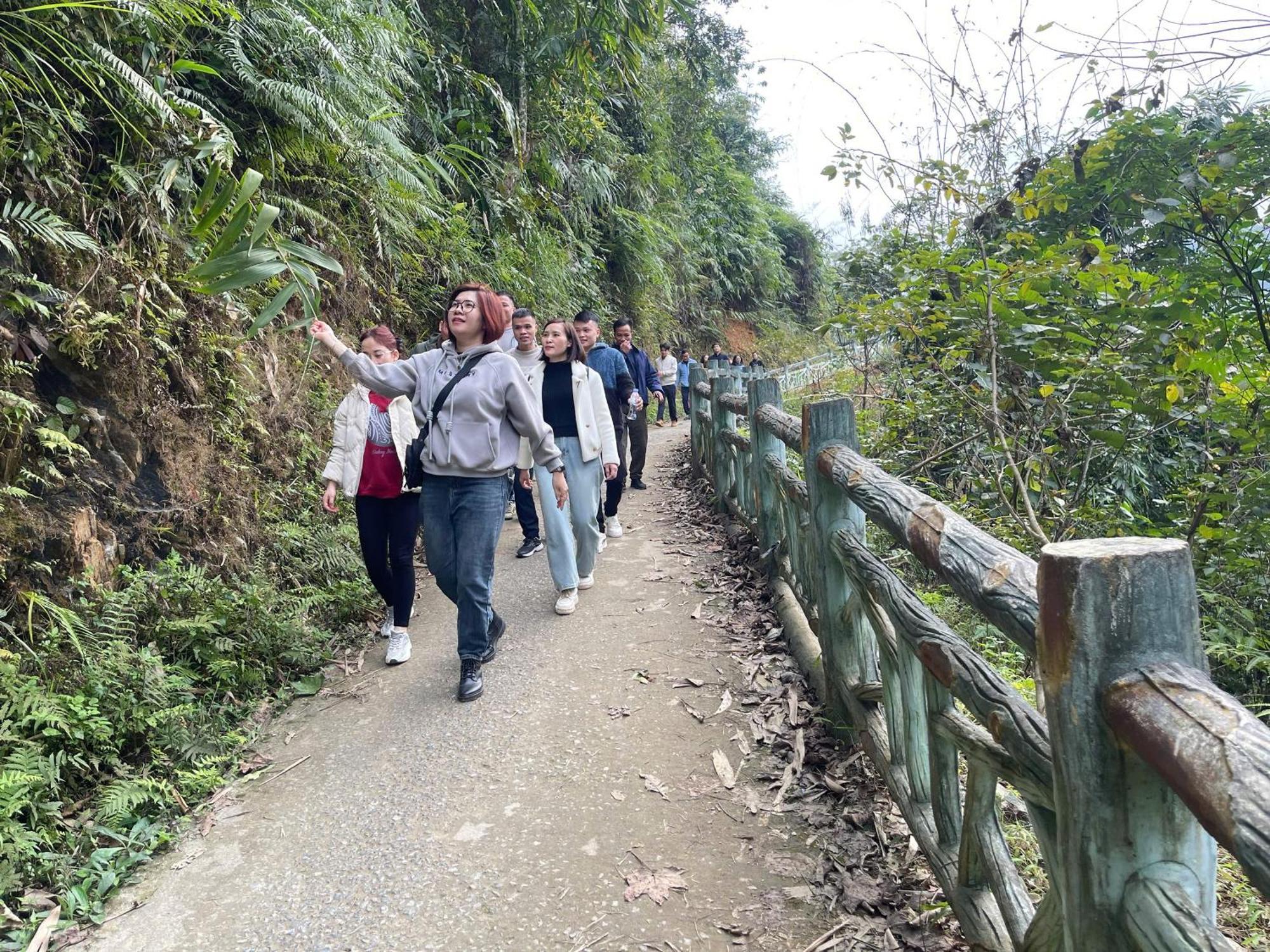 Pu Luong Sala Homestay Huong Ba Thuoc ภายนอก รูปภาพ