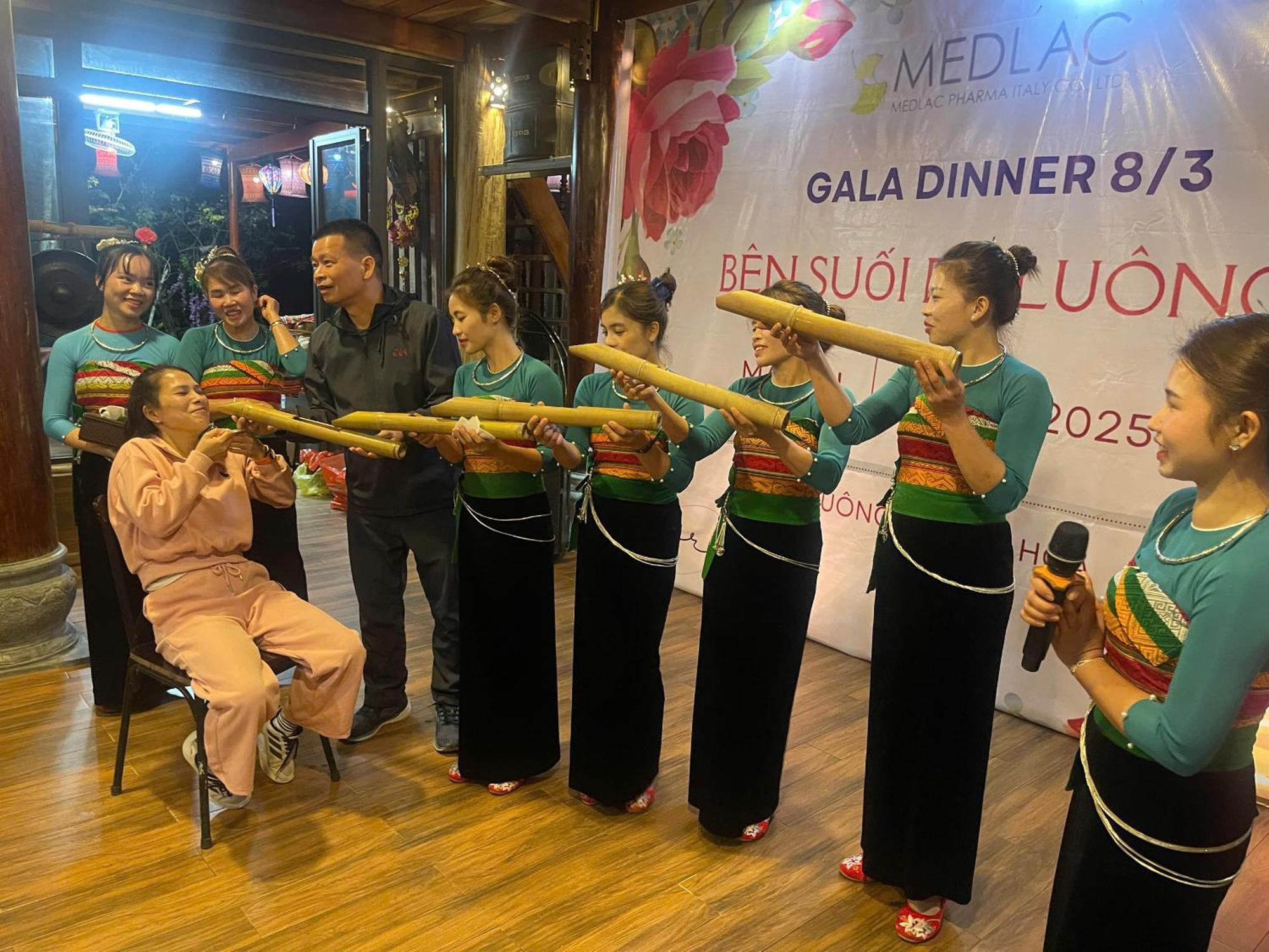 Pu Luong Sala Homestay Huong Ba Thuoc ภายนอก รูปภาพ